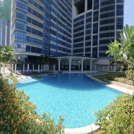 1Br At The Fort Bgc Near Malls, Restaurants & Shops