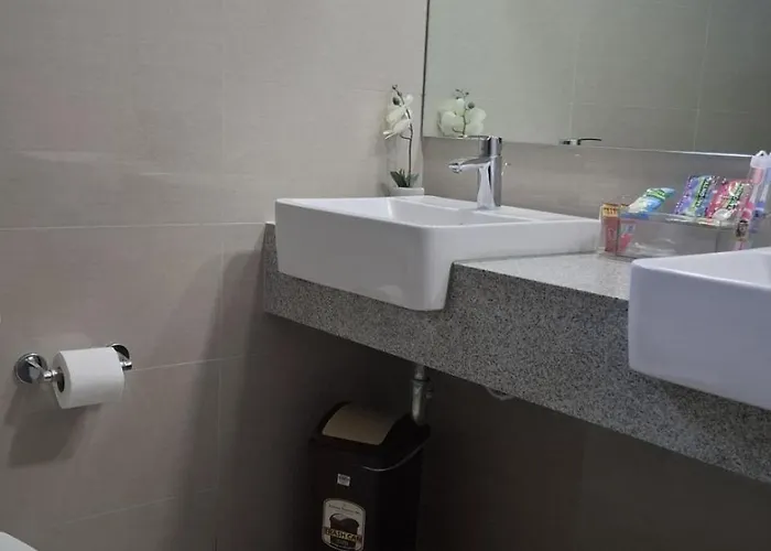 Aparthotel 1br At The Bgc Near Malls, Restaurants & Shops *